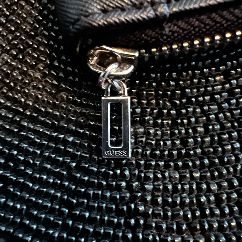 Guess Wallet - Picture 5 of 7